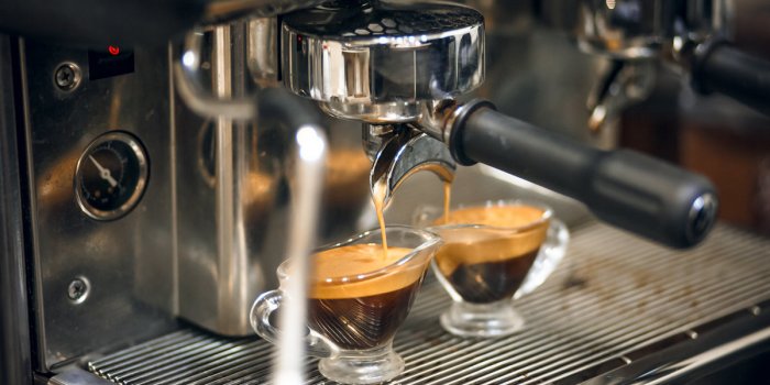 Caféine : 7 signes que vous buvez trop de café