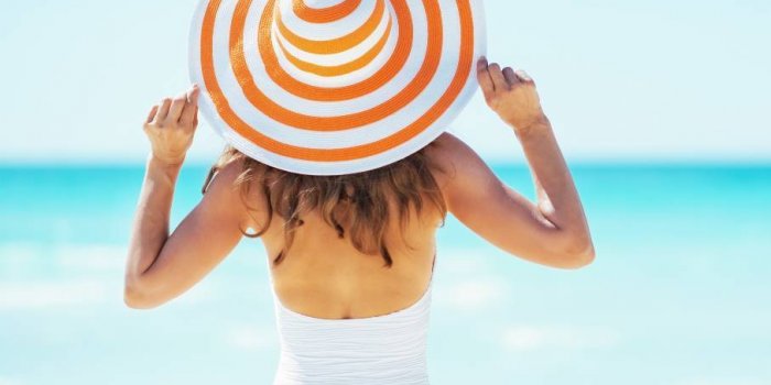 Chute de cheveux estivale : 7 conseils à appliquer cet été pour l'éviter