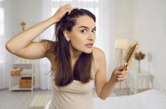 3 recettes maison antipelliculaires pour vos cheveux