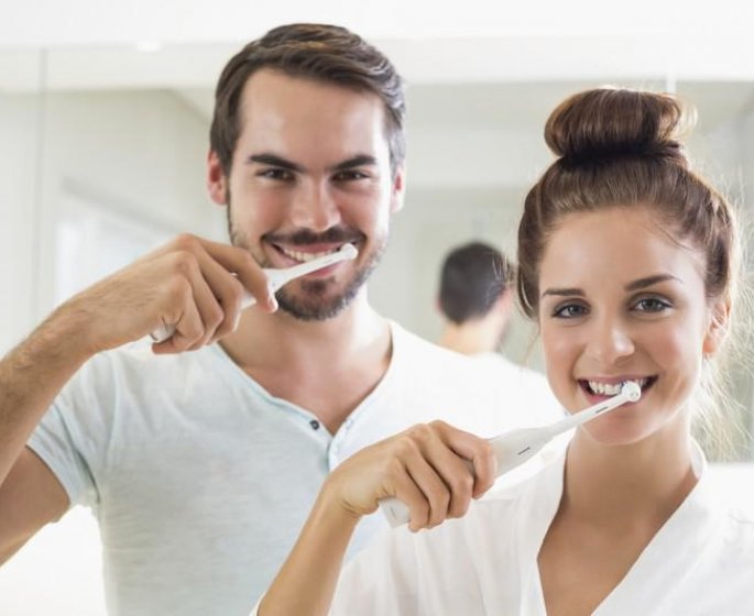 Se brosser les dents avec du bicarbonate de soude