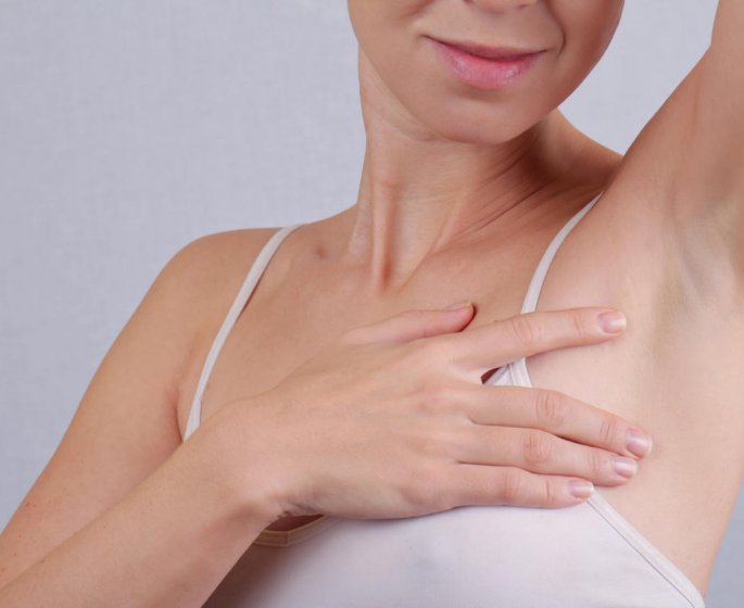 Ganglion douloureux sous l-aisselle : un signe de cancer du sein ?