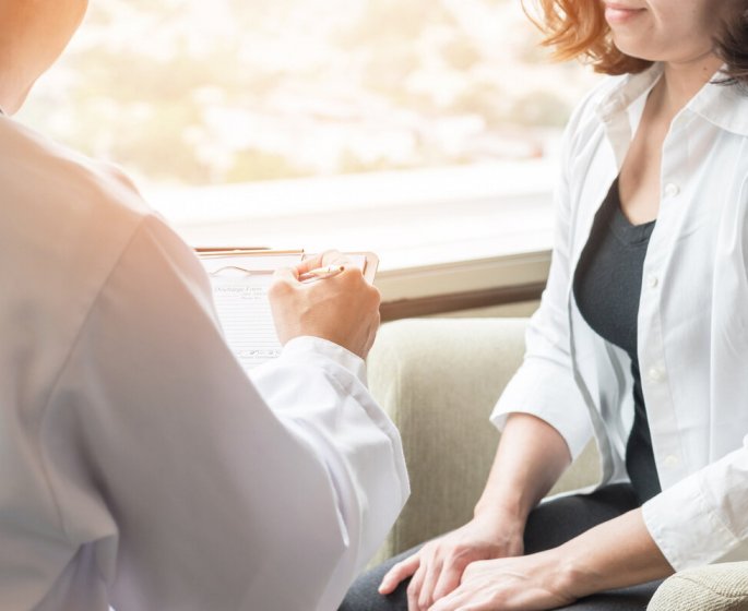 Gyneco : les signes qui doivent vous pousser a consulter apres la menopause