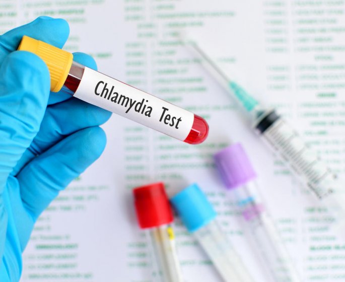 Chlamydia trachomatis : le traitement par antibiotiques