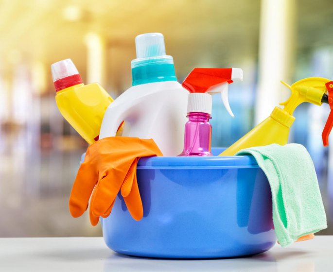 Desinfectants, anti-poux : ces produits du quotidien pourraient favoriser les leucemies chez les enfants 