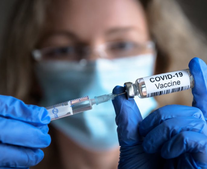 Vaccin Covid-19 : peut-on se faire indemniser suite aux effets secondaires ? 