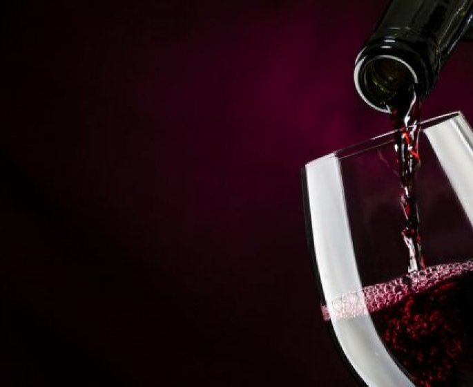 Pourquoi meme une faible dose de vin rouge peut-elle entrainer un mal de crane ?