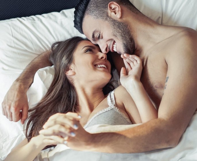 Chaleur nocturne : avoir des relations sexuelles vous aiderait a mieux dormir