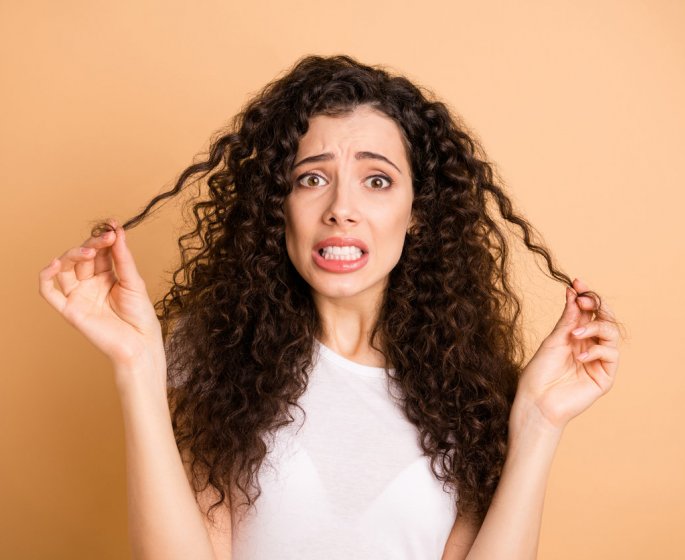 8 solutions anti cheveux secs 