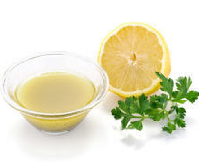 Sauce au citron aromatisee a la ciboulette