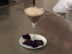 Cappuccino au chocolat et nuage d'orchidée