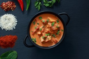 chicken tandoori masala - delicious tender chicken breast in yoghurt sauce