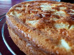 Gâteau aux pommes et aux raisins (Farsume)