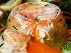 Oeufs en gelée au saumon