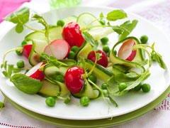 Salade croquante de radis et petits pois