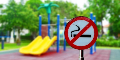 Paris : interdiction de fumer dans 52 parcs a compter du week-end prochain
