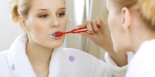 Hygiene bucco-dentaire : attention en vieillissant !