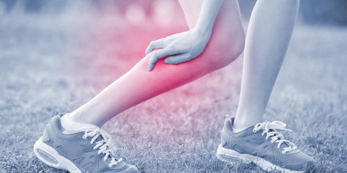 Crampes aux jambes : comment les faire passer avec un massage ?