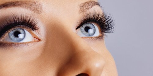 Maquillage : 7 astuces pour agrandir votre regard