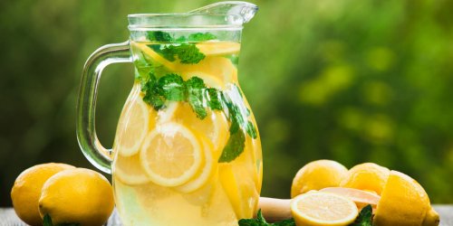 Retention d-eau : le citron comme remede de grand-mere