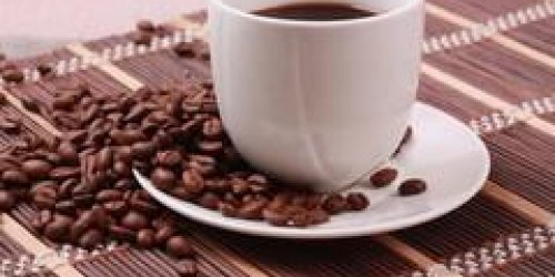 Boire plus de 4 tasses de cafe par jour augmente le risque de mourir jeune