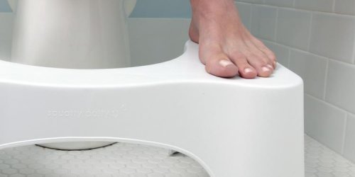 Astuce : le marche-pied pour en finir avec la constipation aux toilettes