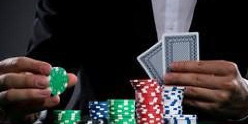 Poker : les bras revelent le bluff 
