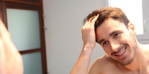 Chute de cheveux chez l-homme : l-huile de cedre un remede ?