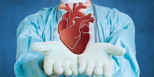 Un chirurgien filme une transplantation du coeur en direct