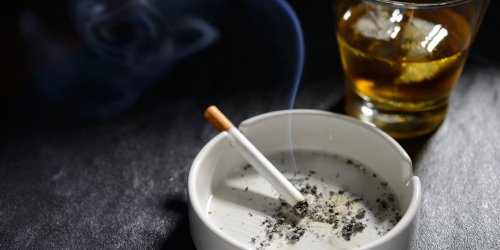 Tabac, alcool... Comment gerer une addiction en plein confinement ?