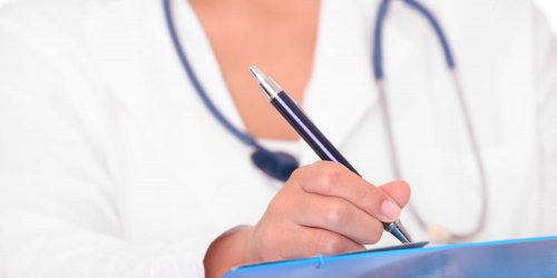 Faux infirmiers : six cliniques pointees du doigt