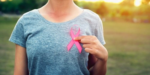 Cancer du sein : faire du sport trois fois par semaine reduit les risques 