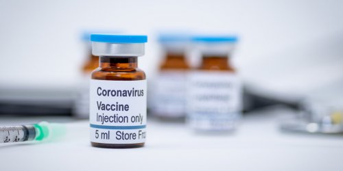 Coronavirus : traitements, chloroquine et vaccins en cours de developpement