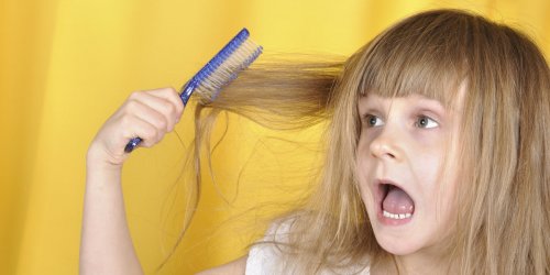 Chute de cheveux chez l-enfant : les causes
