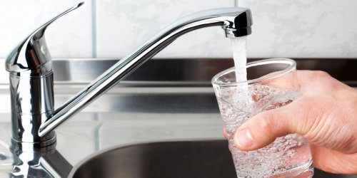 Voici comment savoir si l’eau de votre robinet est contaminee ou pas