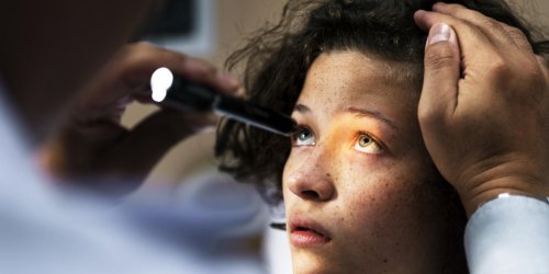 Infection oculaire : qu-appelle-t-on l-œil rose ?