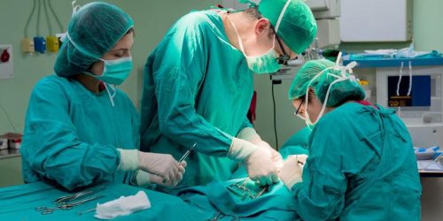 Erreurs medicales : les plus gros risques sont au bloc operatoire