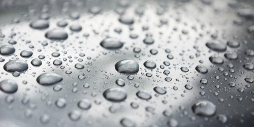 Secheresse : il ne faut (surtout) pas boire d’eau de pluie
