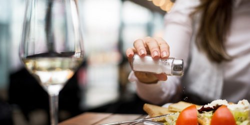 Les 5 conseils &quot;anti-sel&quot; au restaurant