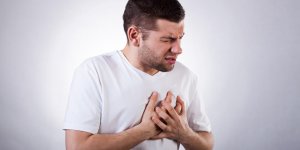 Douleur au niveau du cœur : attention a l-infarctus