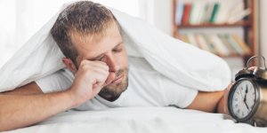 Perdre 6 heures de sommeil suffit pour augmenter le taux de triglycerides