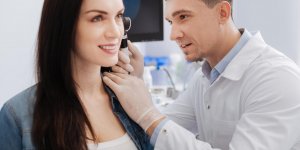Maladie de l-oreille : les symptomes de l-otosclerose
