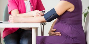 Hypertension pendant la grossesse : attention a l-eclampsie