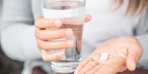 Aspirine : en prendre regulierement augmenterait le risque d-hemorragies !
