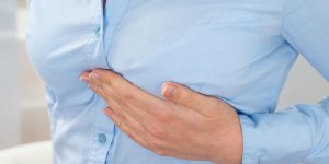 Mastodynie : les douleurs du sein