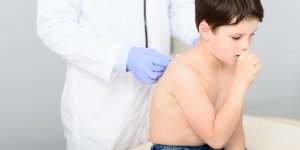 Reconnaitre une toux allergique chez l-enfant