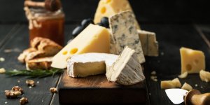 Osteoporose : manger chaque jour du fromage Jarlsberg reduit les risques