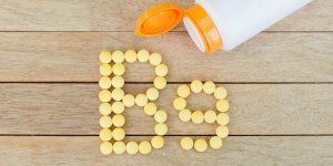 Complement alimentaire : pourquoi prendre de la vitamine B9 avant la grossesse