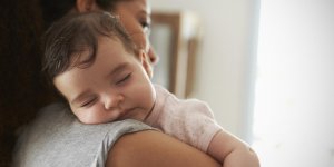 Bebe constipe : un risque d-occlusion intestinale ?