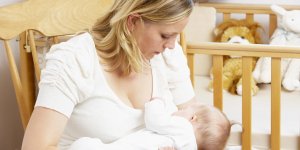 Allaitement maternel : la bonne position pour allaiter bebe