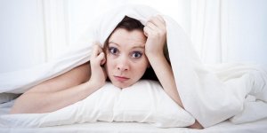 8 erreurs qui vous empechent de vous rendormir la nuit
